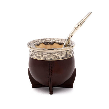 Calebasse à Maté Traditionnelle Argentine avec une bombilla en alpaca