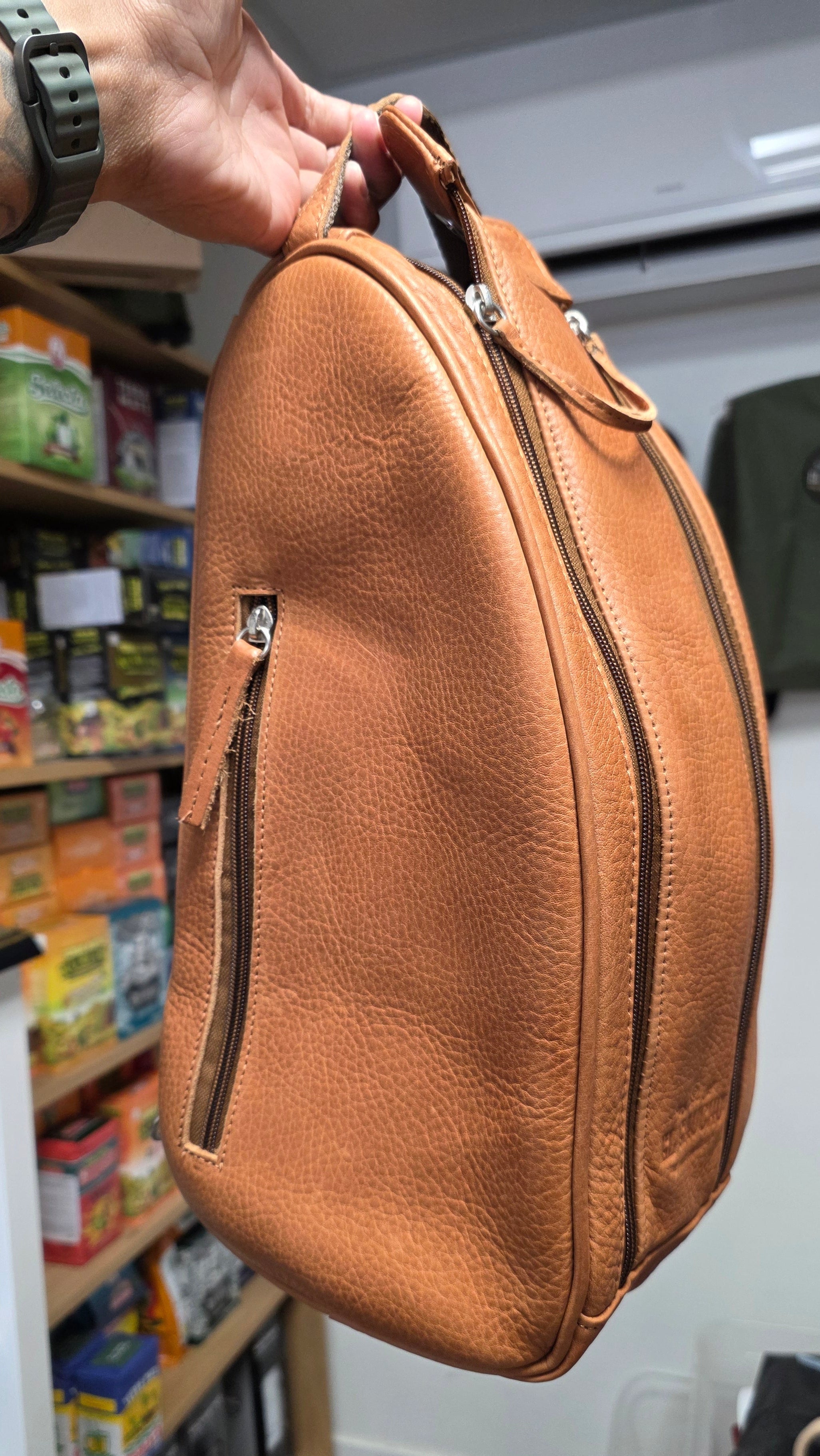 Matera Gaucho cuir camel avec sangle thermos et poche bombilla
