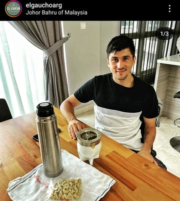 Forestieri avec sont mate gaucho