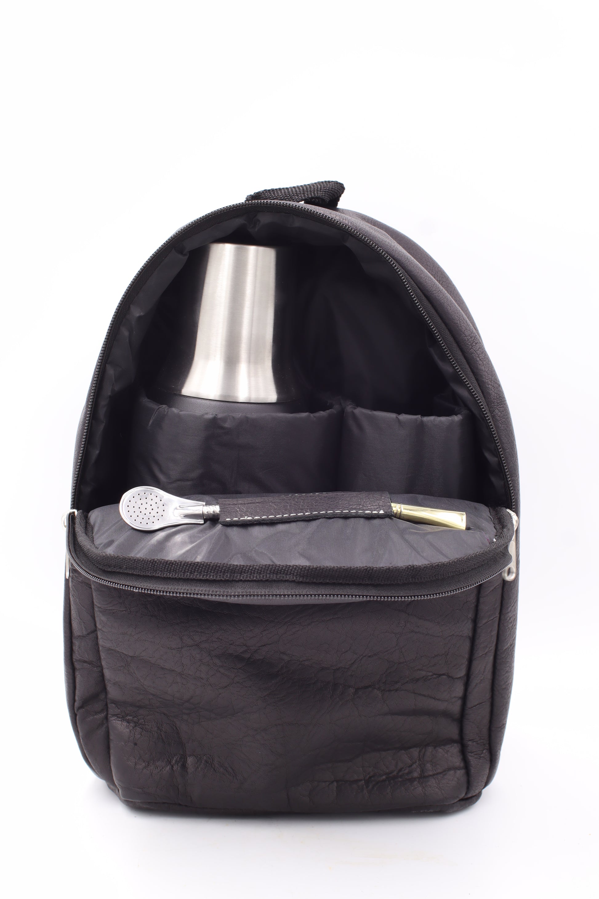 Sac à dos GAUCHA noir – Cuir véritable – Rangement thermos et set à maté.