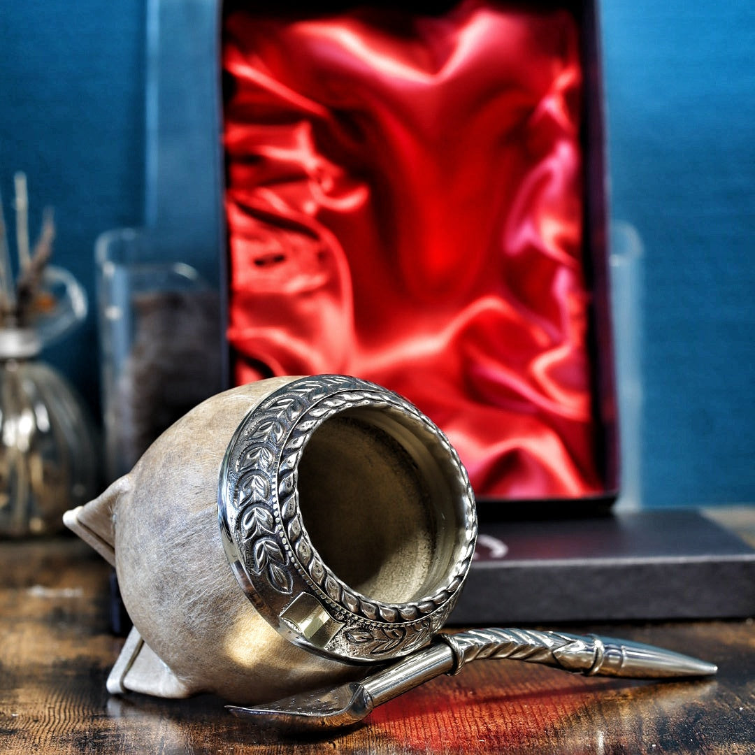 Mate torpedo impérial cuir cru vue de face avec bombillón Pico de Rey alpaca et coffret présentation rouge