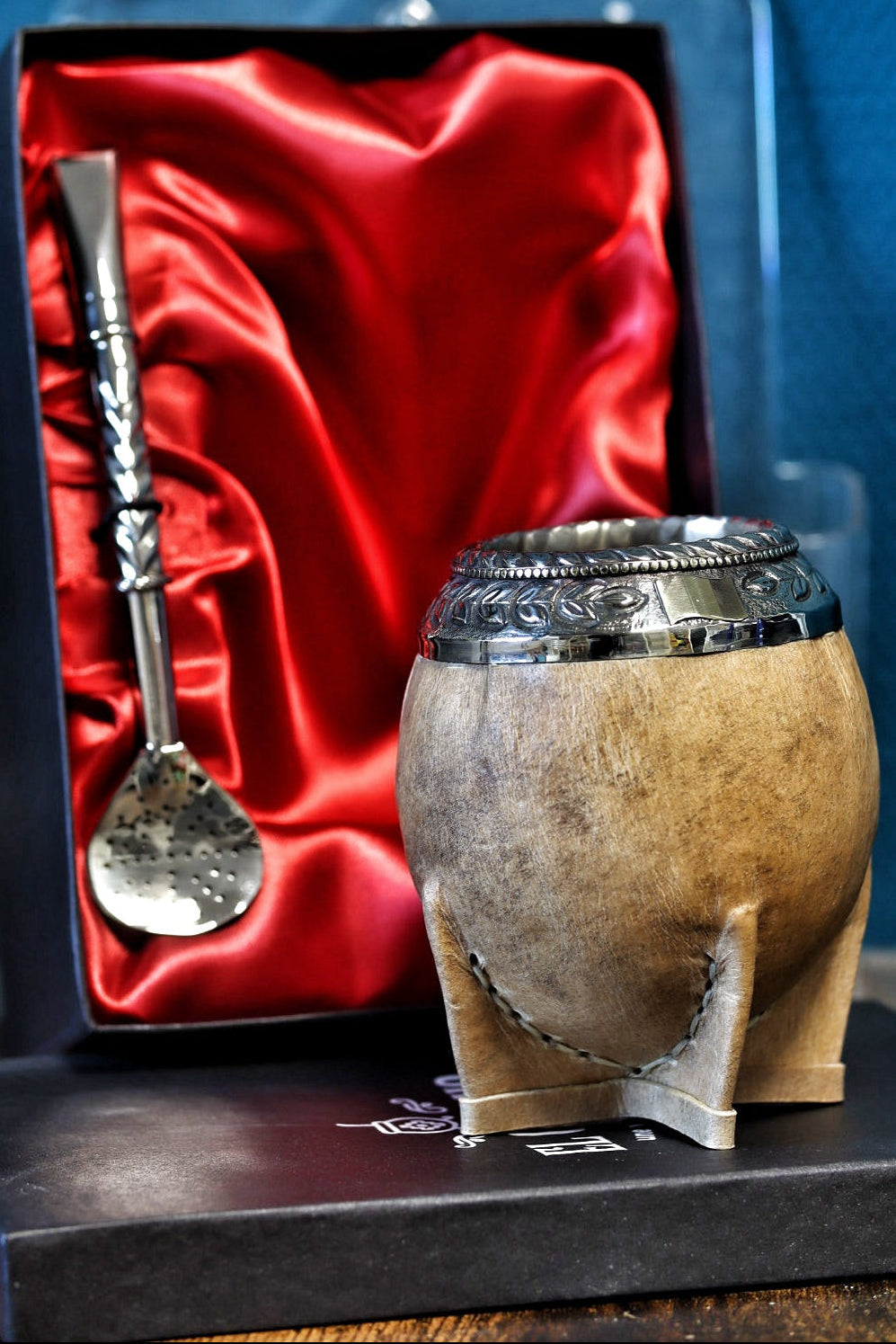 Mate torpedo impérial édition France cuir cru avec coffret satin rouge et bombilla Pico de Loro inox