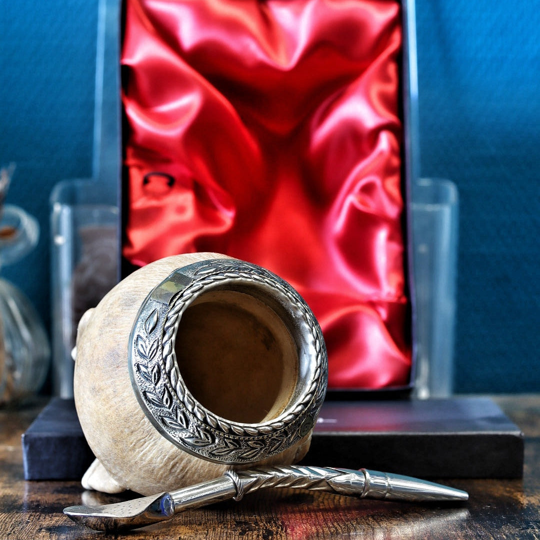 Mate torpedo impérial édition France cuir brut avec bombillón coffret satin rouge exemplaire 3
