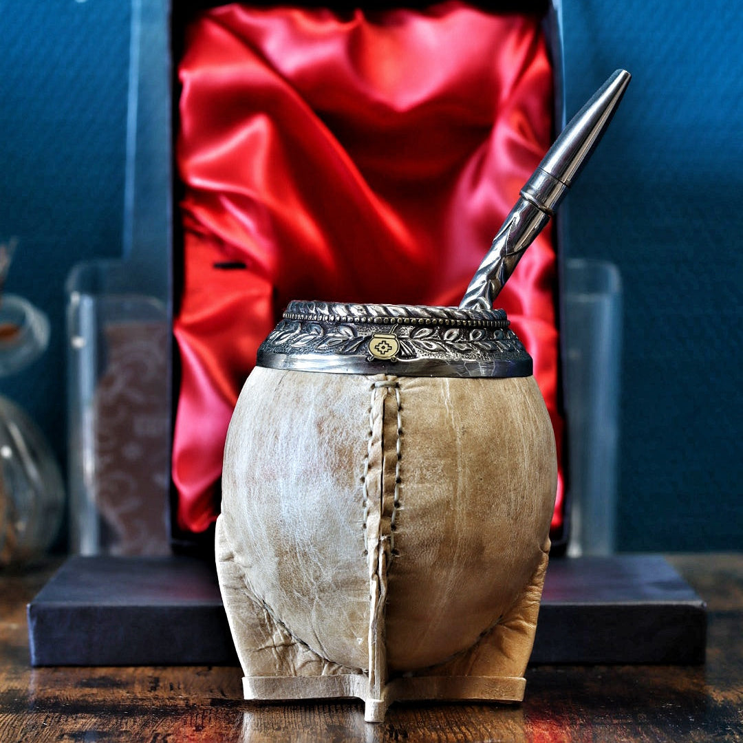 Mate torpedo impérial édition France cuir brut avec bombillón coffret satin rouge exemplaire 5
