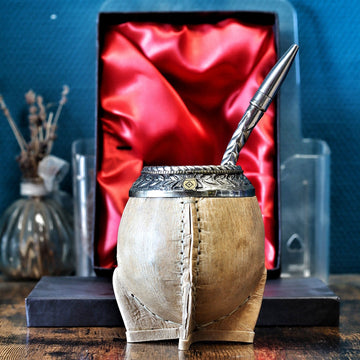 Mate torpedo impérial édition France cuir brut avec bombillón coffret satin rouge exemplaire 7
