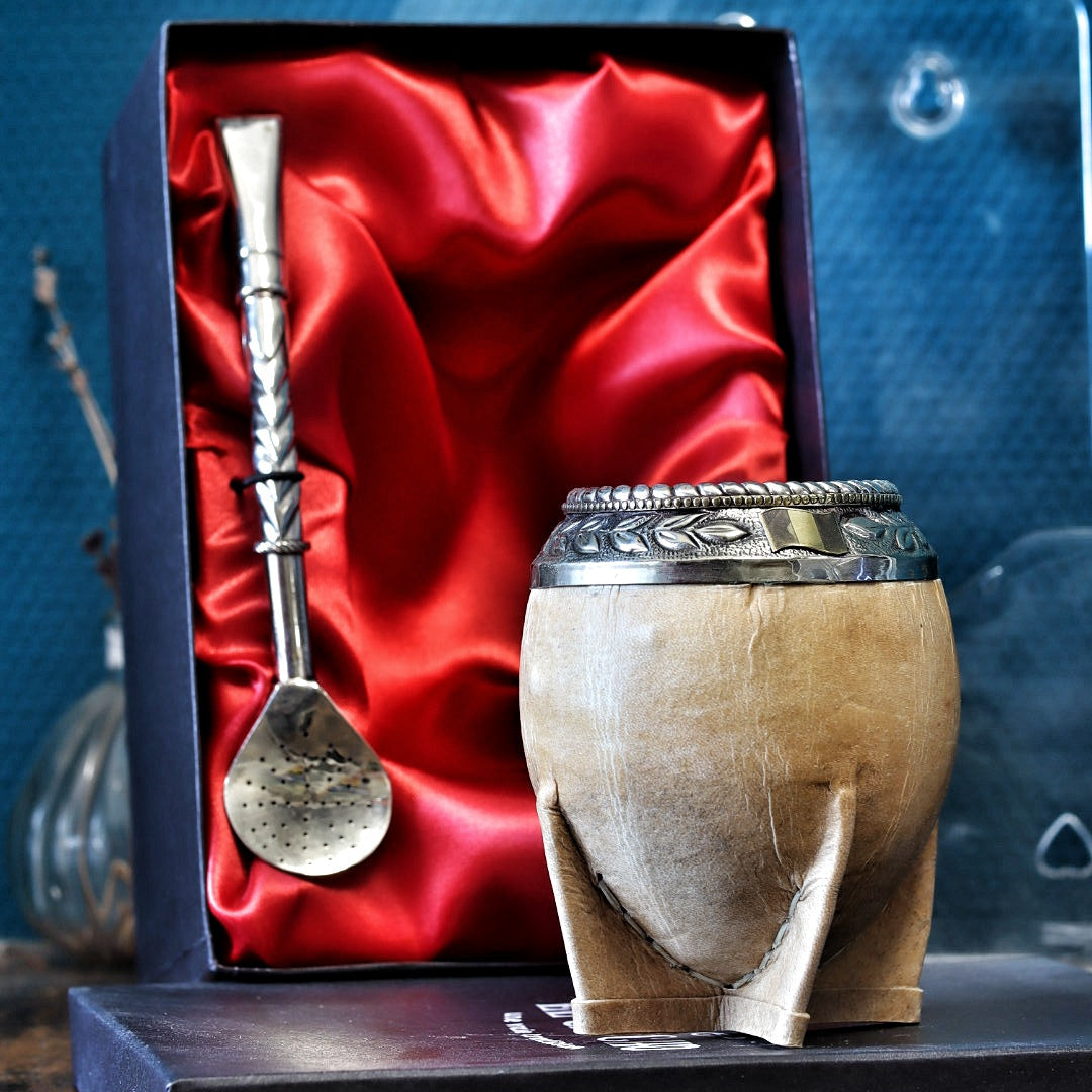 Mate torpedo impérial édition France cuir brut avec bombillón coffret satin rouge exemplaire 9
