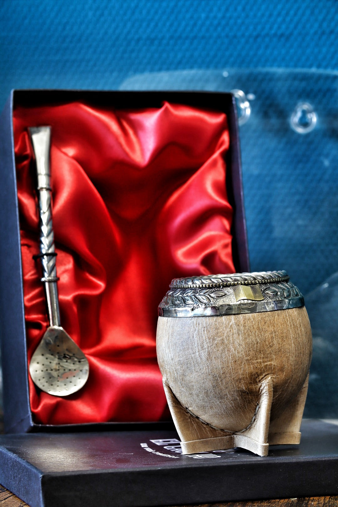 Mate torpedo impérial cuir brut édition France avec bombilla coffret ouvert exemplaire 10

