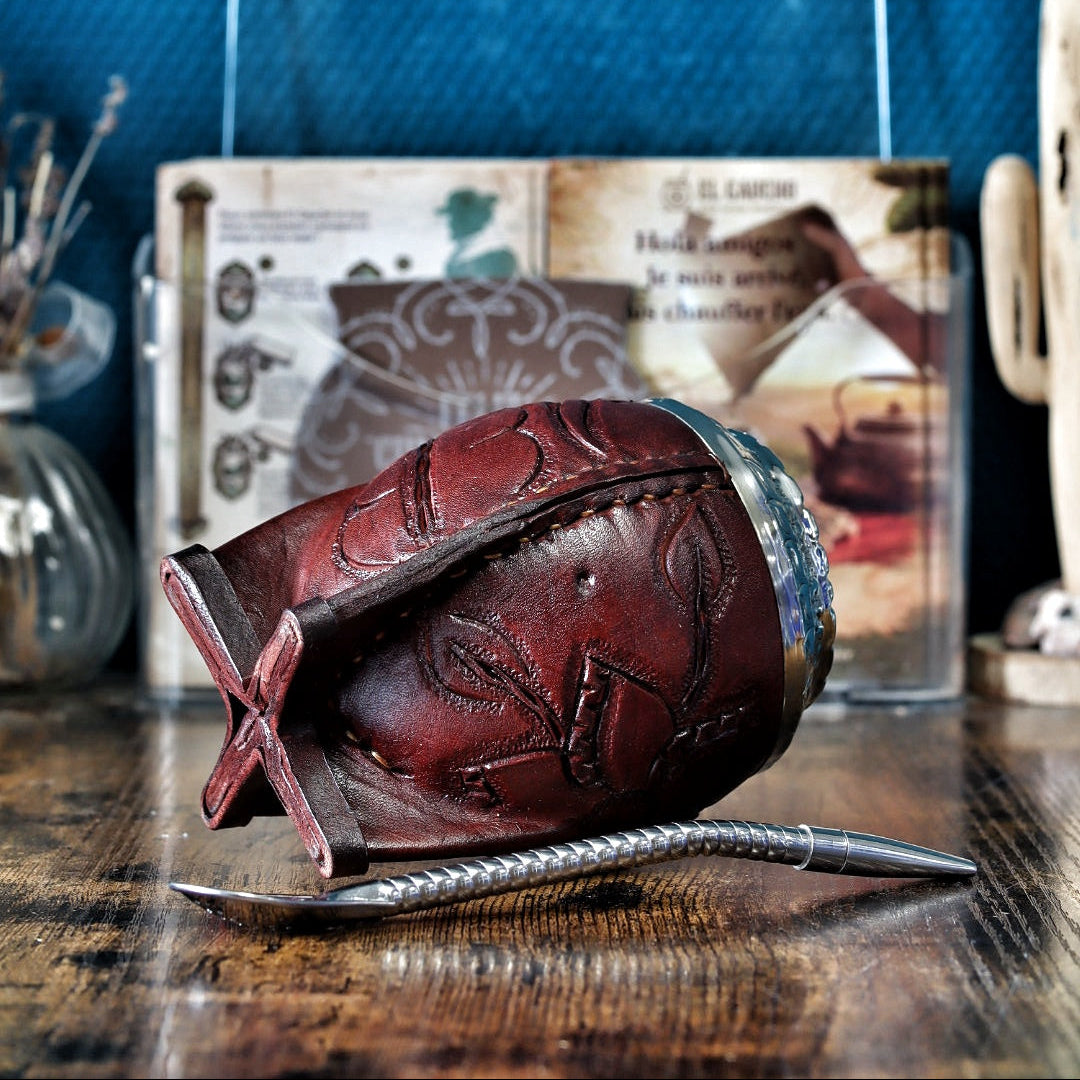 Vue du dessous du maté torpedo borravino N°2 montrant les 4 pieds renforcés pour une stabilité maximale.