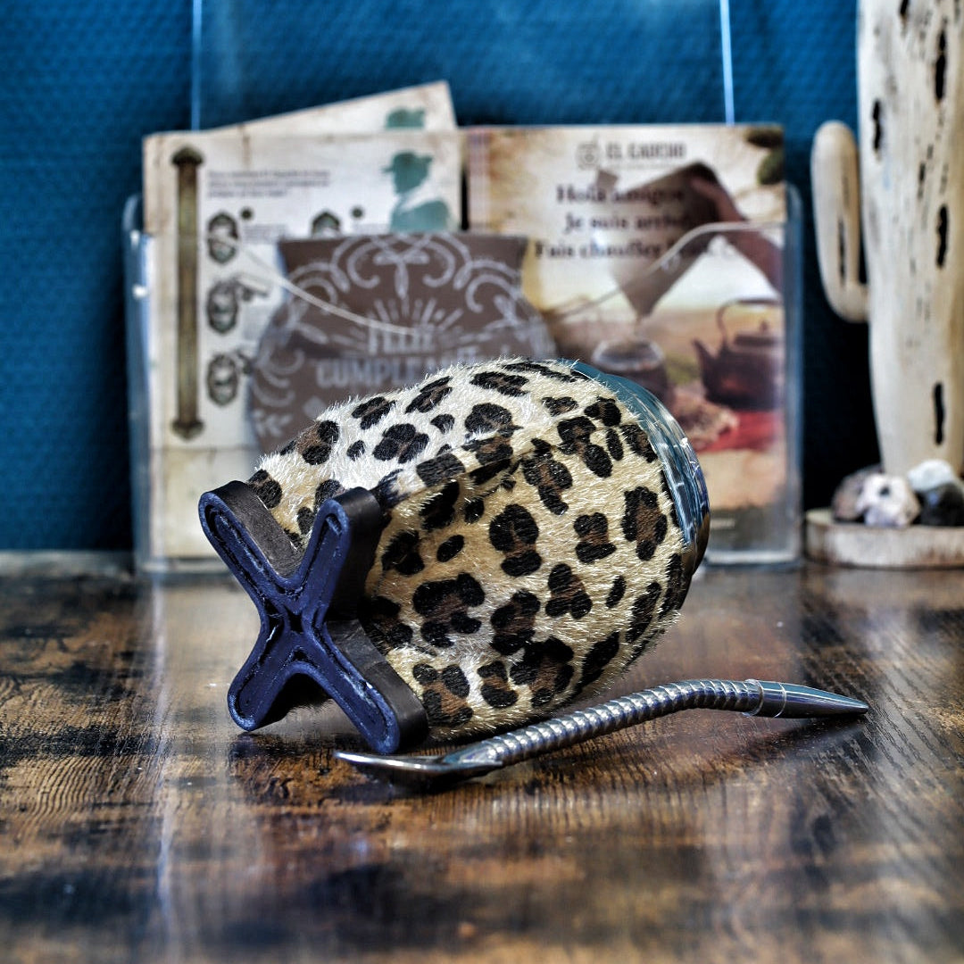 Mate Torpedo Animal Print Jaguar — base avec pieds renforcés