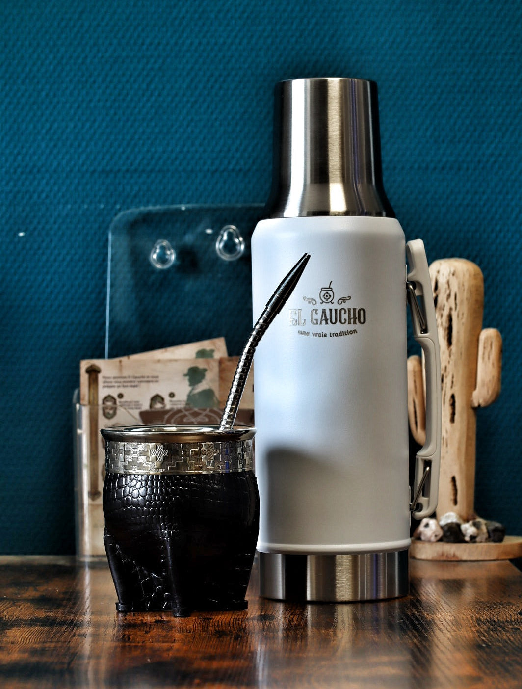 Combo Maté Impérial Deluxe Croco Cinta Pampa noir avec Thermo Gaucho Blanc 1,2 L et bombilla inox