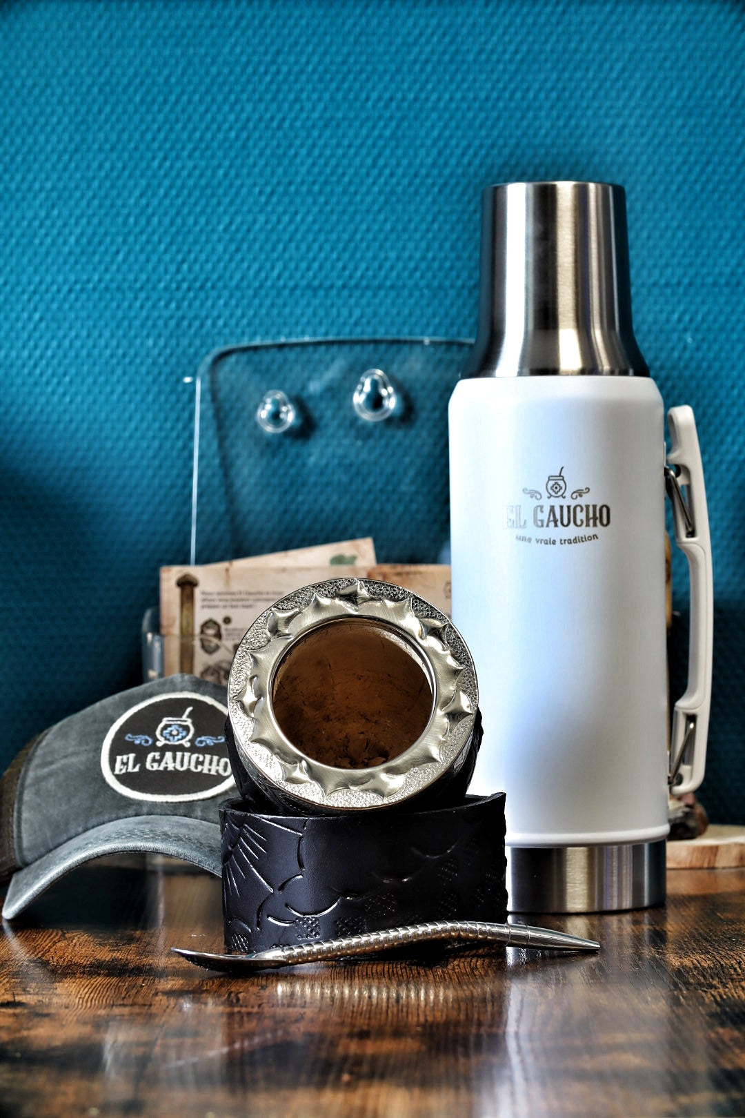 Combo Maté Impérial Ligne Abstraite avec Thermo Gaucho blanc 1L, coffret maté artisanal d'Argentine