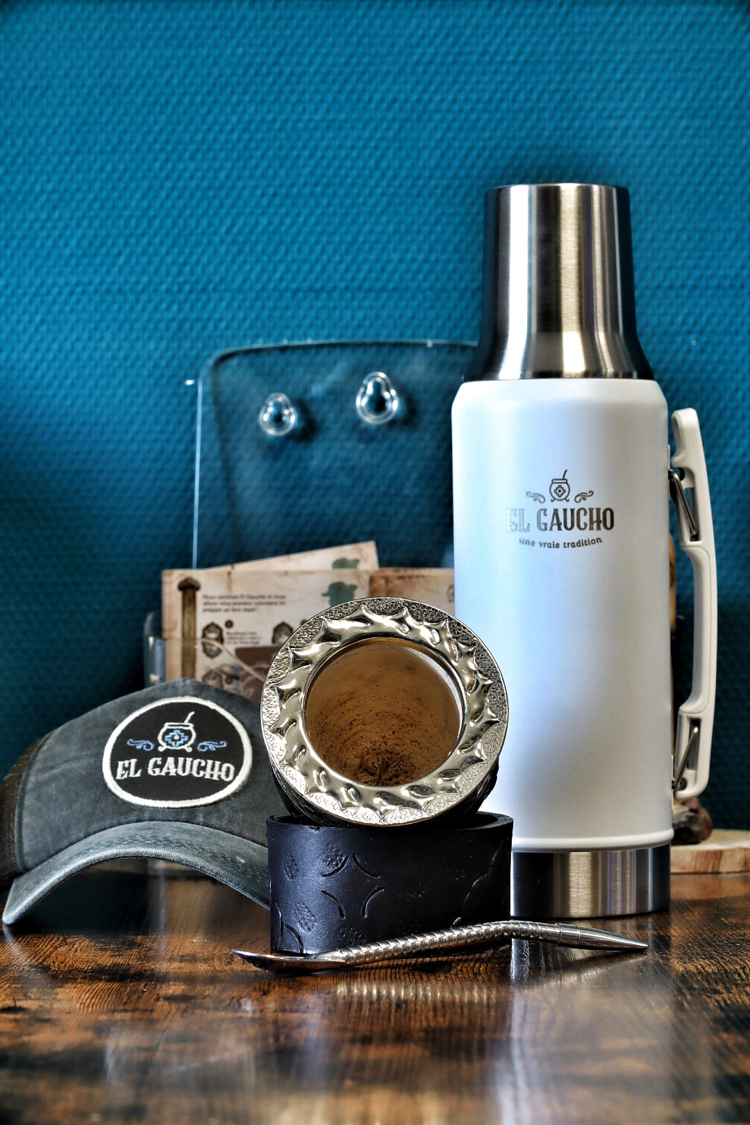 Combo Maté Impérial Feuillage avec Thermo Gaucho blanc 1L, coffret maté artisanal d'Argentine
