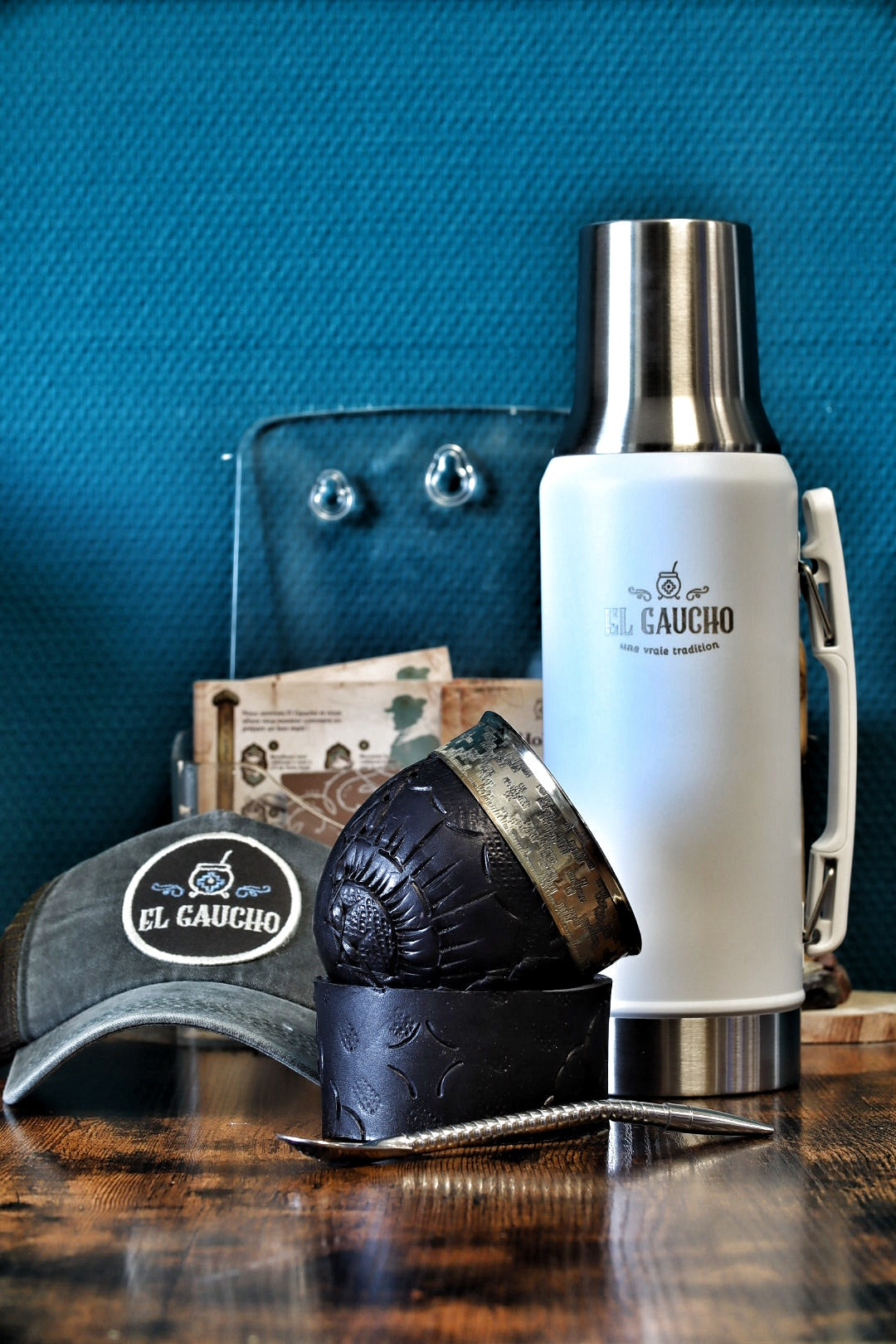 Combo Maté Impérial Feuillage avec Thermo Gaucho blanc 1L, coffret maté artisanal d'Argentine