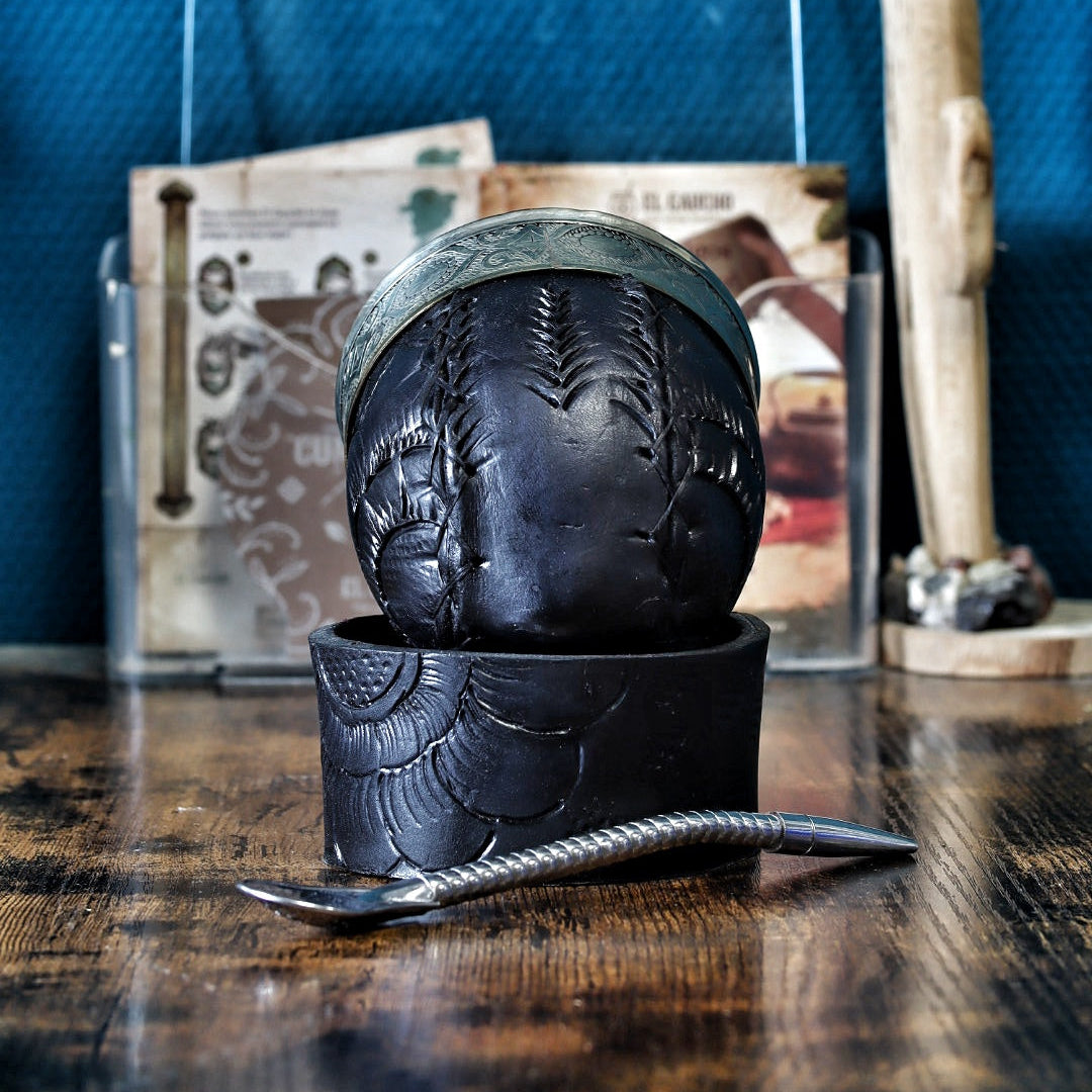 Maté Impérial noir Sauvage avec bombilla acier inox offerte