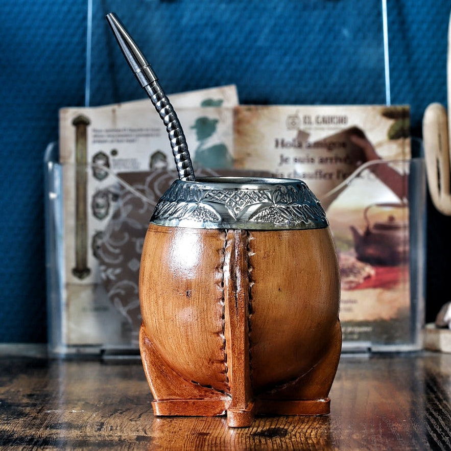 Maté torpedo camel aspect bois — dos avec couture cuir artisanale et bombilla, Modèle 5