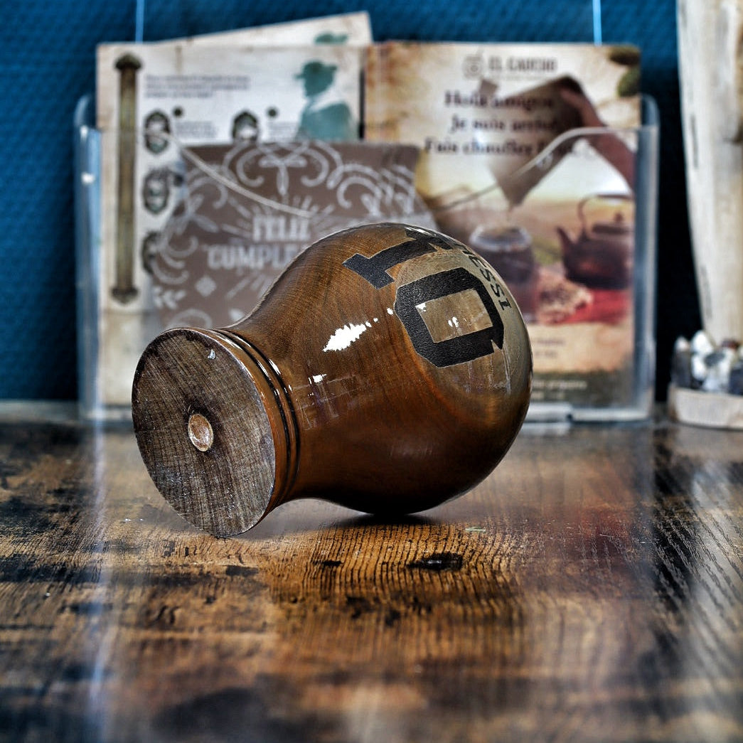 Mate en bois verni à l'extérieur, forme Coupe du Monde Messi