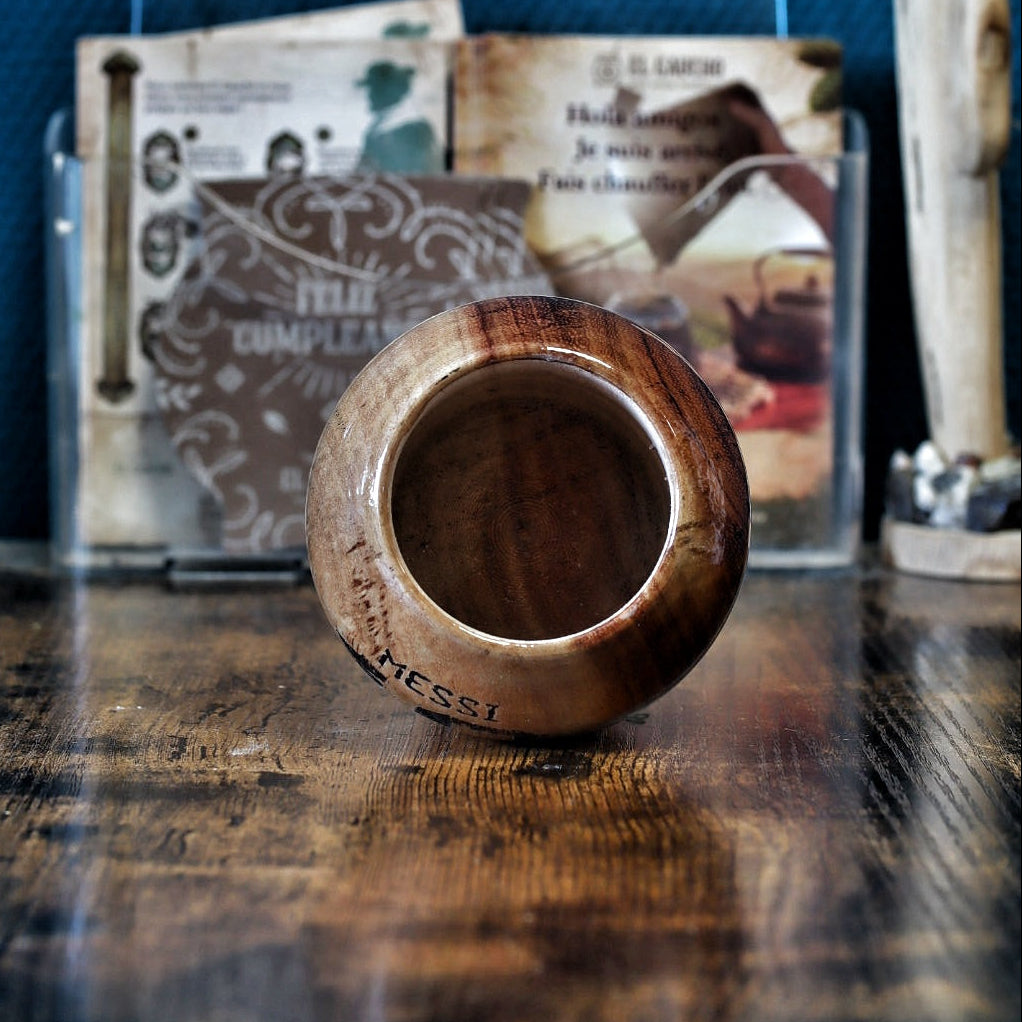 Mate Messi 10 en bois d'algarrobo, pièce unique de la série limitée