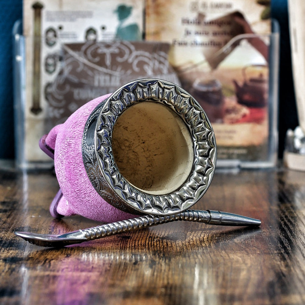 Maté impérial en cuir à poil rose, Panthère Rose, vue de face