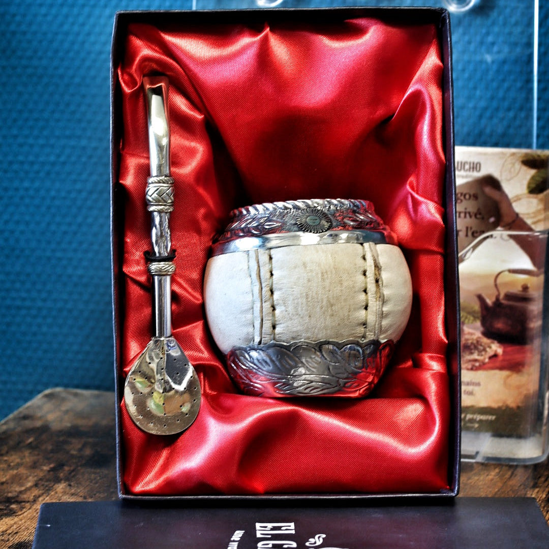Coffret cadeau du maté Torpedo cuir brut Sol de Mayo N°2, artisanat argentin El Gaucho