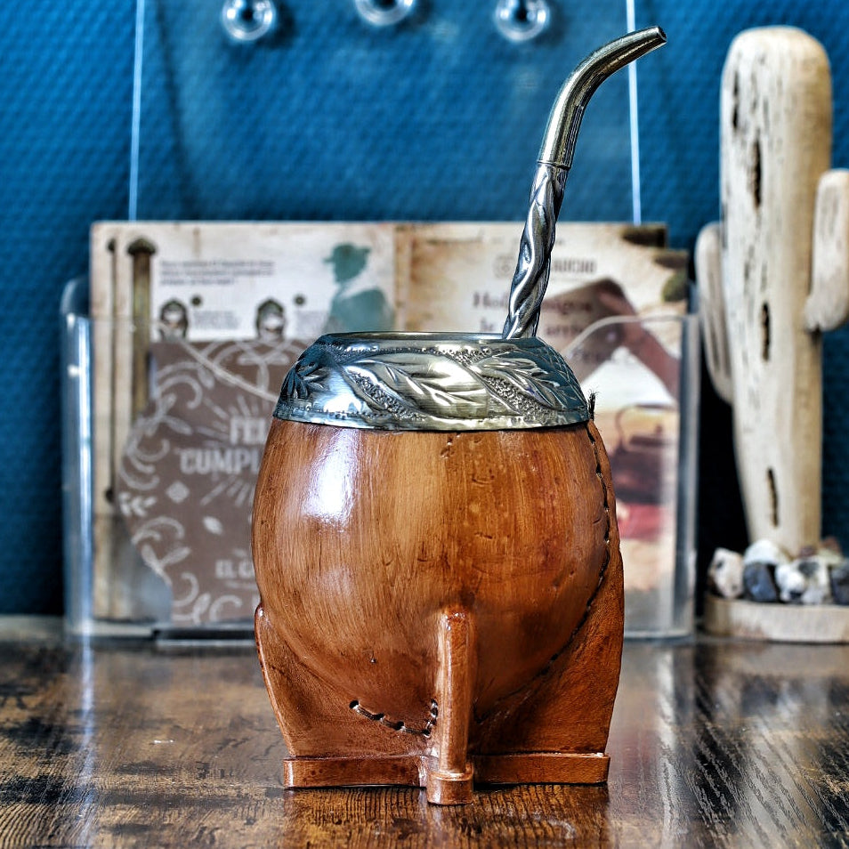 Bombillón Especial Pico de Loro – Élégance & Tradition - El Gaucho — détail du ciselage