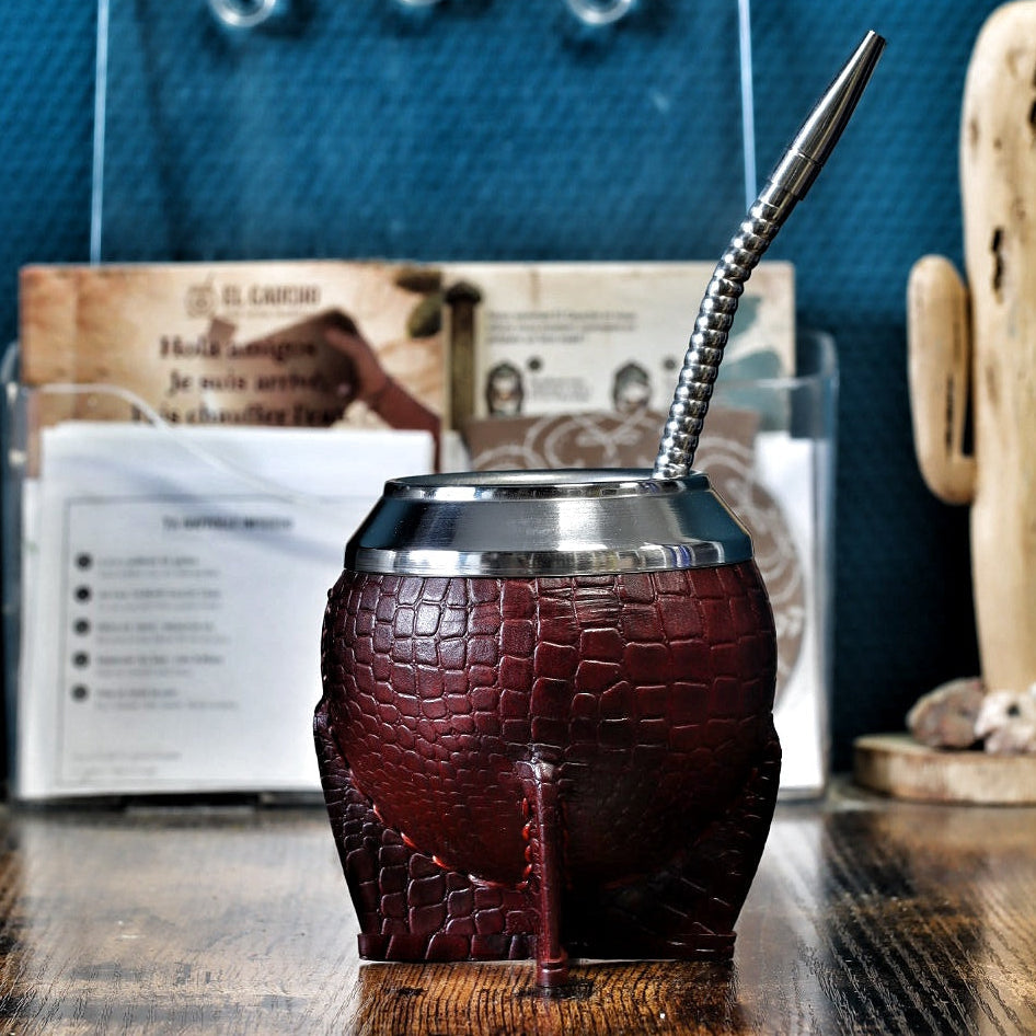 Pack Maté Torpedo Deluxe Croco · Bordeaux avec bombilla inox et yerbas d'Argentine