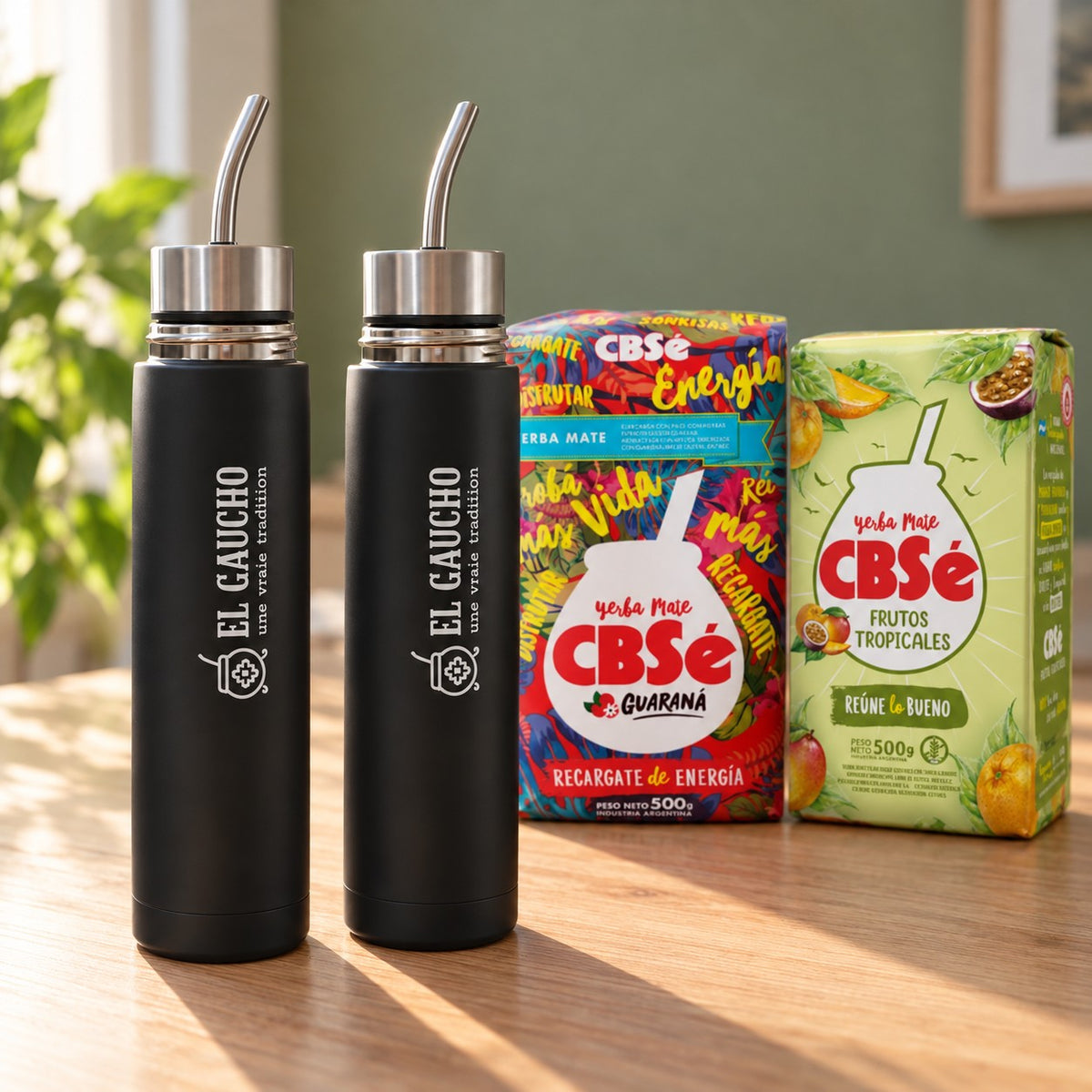 Deux Mate Listo de 500 ml, CBSé Guaraná et Frutos Tropicales de 500 g chacun. Un pour toi, un à offrir, chacun sa yerba et sa boîte El Gaucho.