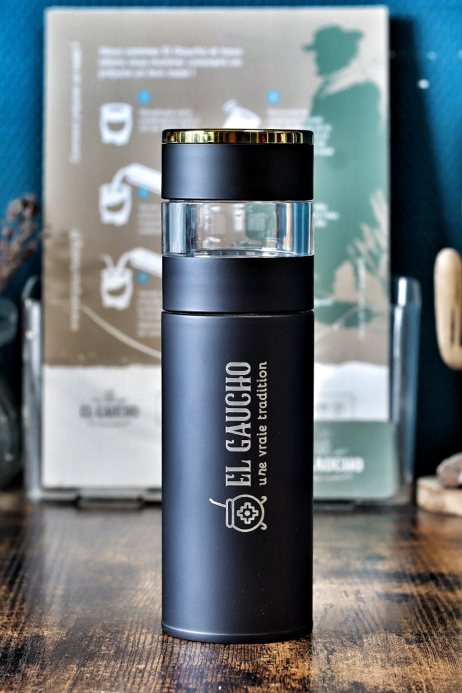 Bouteille infuseur Gaucho Express 500 ml noire avec thermomètre, pour maté.