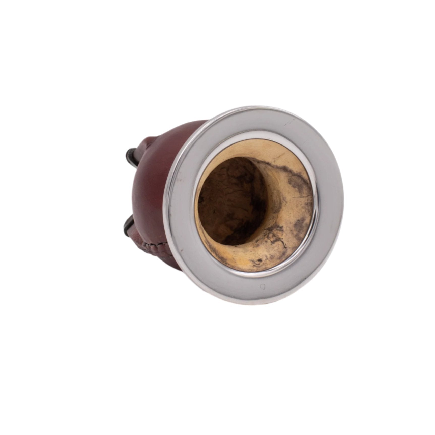 calebasse camionero marron couchée, gros plan sur la virole