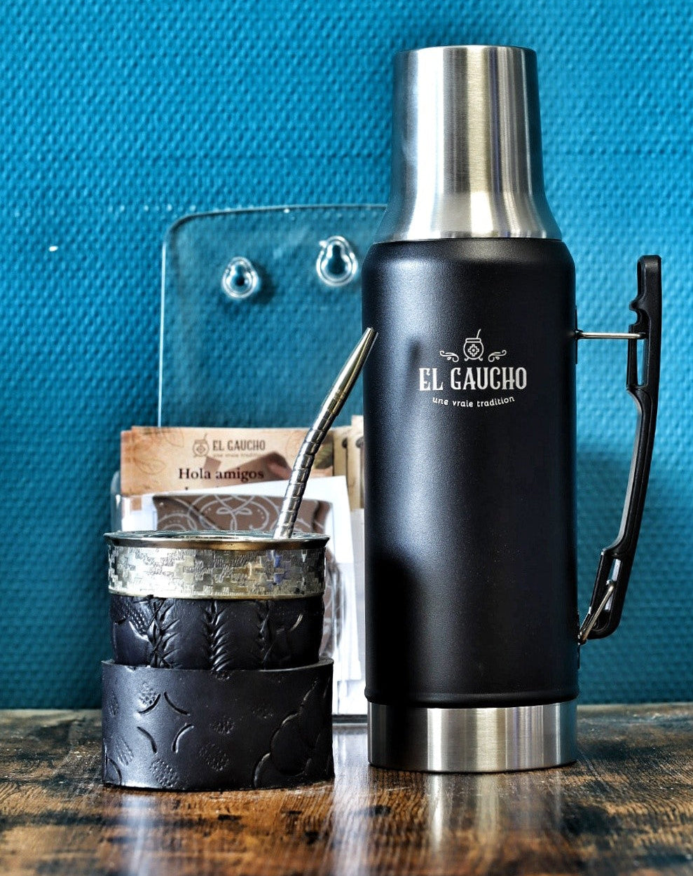 Combo maté Impérial Feuillage au labrado feuillage et cinta pampa, avec bombilla en acier inox et thermo Gaucho 1,2 L noir