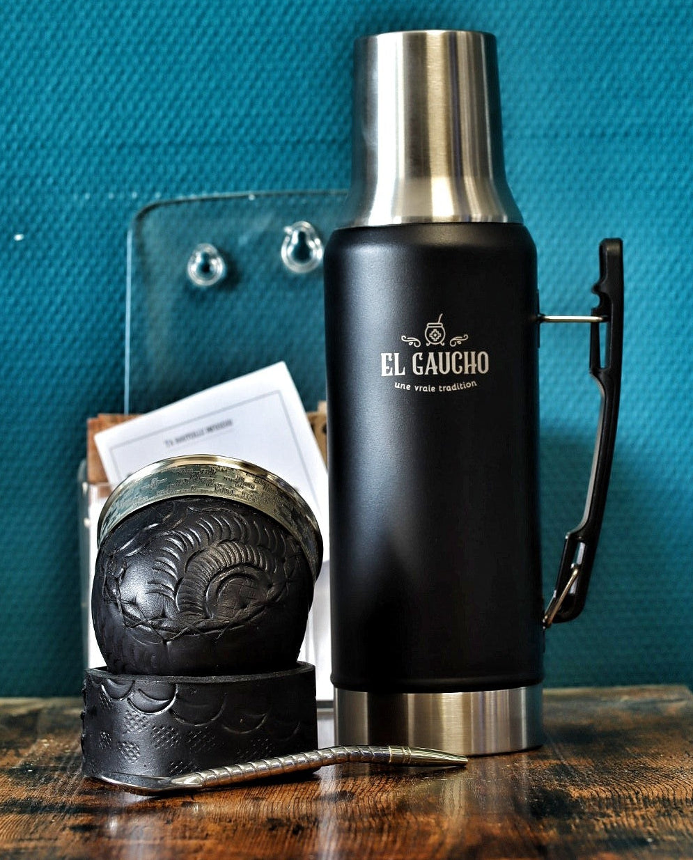 Combo maté Impérial Fusion au labrado floral et virole ciselée, avec bombilla en acier inox et thermo Gaucho 1,2 L noir