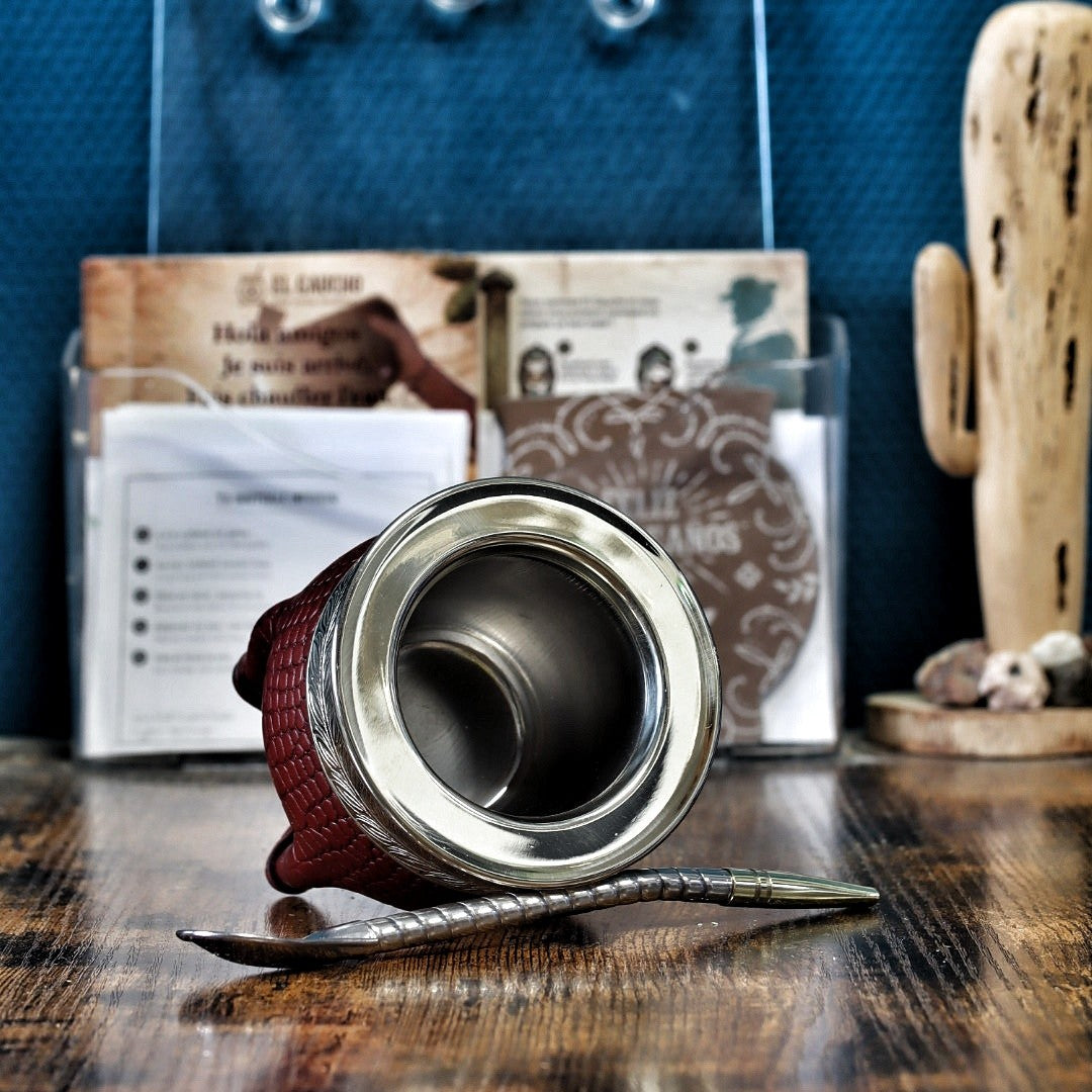Maté Impérial Deluxe Croco Floral bordeaux, fleje Feuillage en alpaca — couché, intérieur en inox 304 double couche