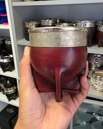 Maté Impérial Deluxe Flor de Lys en cuir lisse bordeaux, fleje Flor de Lys en alpaca et virole en inox