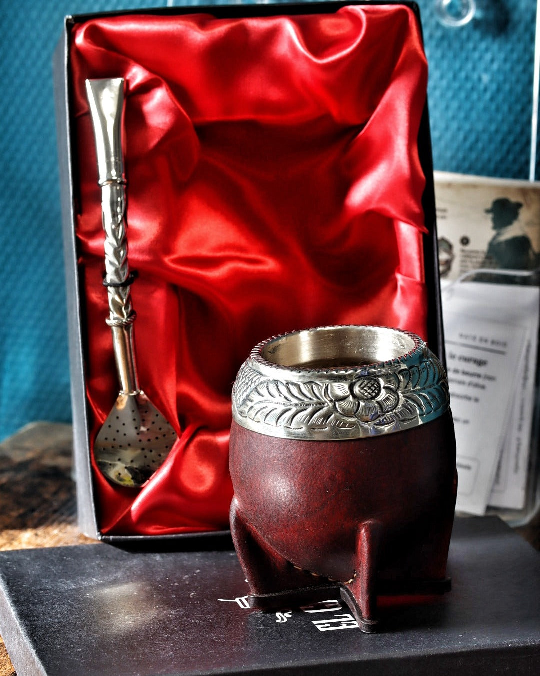 Maté Torpedo ciselé au lacre N°11 avec le bombillón premium dans son coffret