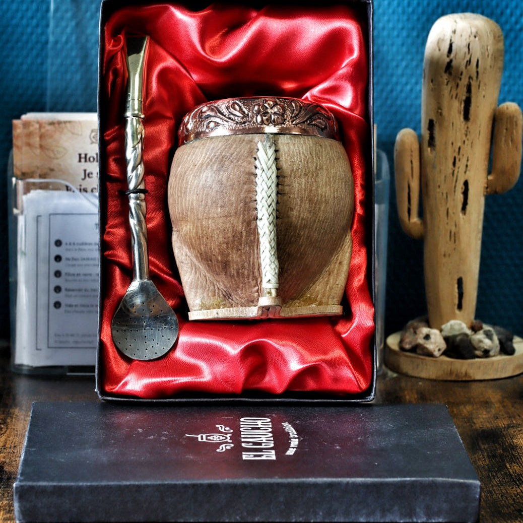 Maté Torpedo « Orfebre » N°5 dans son coffret rigide doublé de satin rouge, avec le bombillón premium