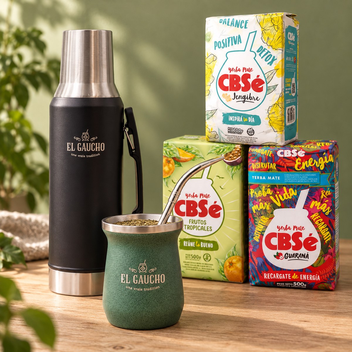 Pack Essentiel Maté : thermos noir et calebasse Gaucho Inox verte, 3 yerbas CBSé (Jengibre, Fruits Tropicaux, Energía Guaraná)