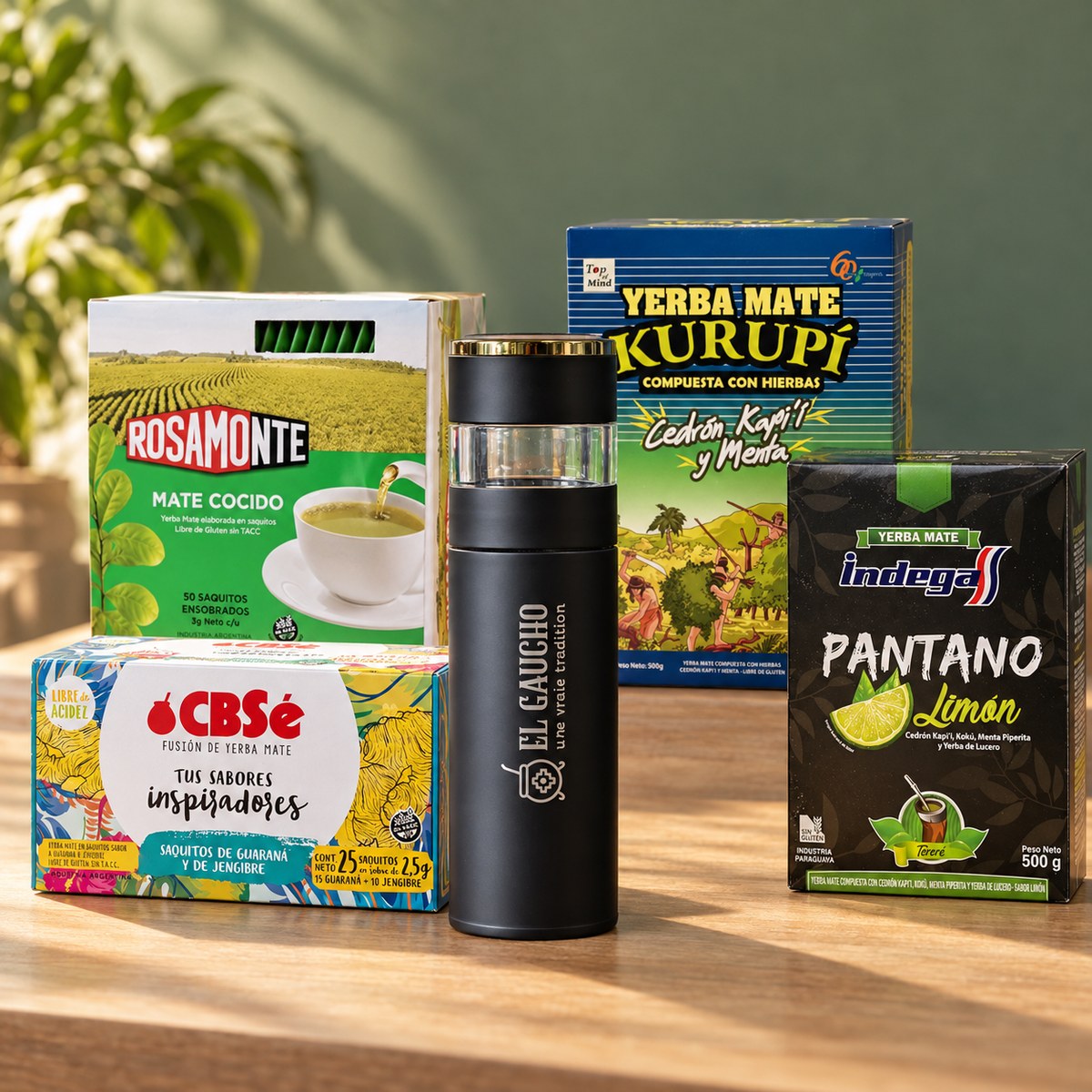 Pack Gaucho Express mis en scène : bouteille infuseur, maté cocido Rosamonte et CBSé Mix Inspiration, yerbas Kurupi et Indega