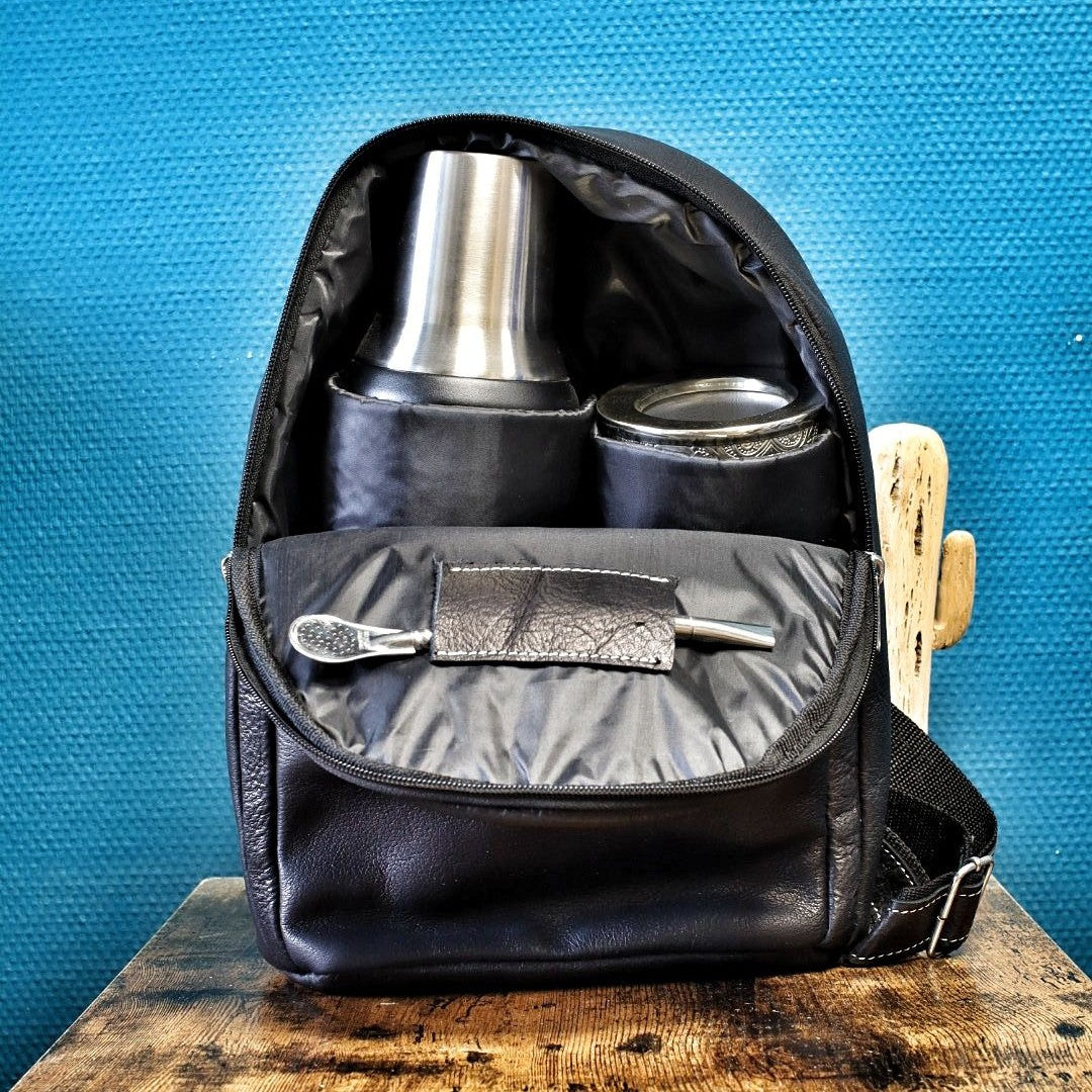 Sac à dos matero GAUCHA ouvert : compartiments pour thermos, maté et bombilla